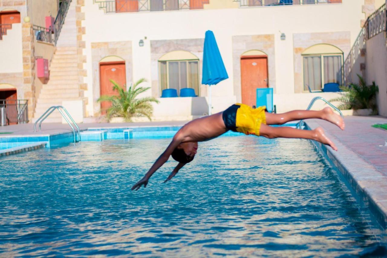 Almarsa Village Resort Aqaba Bagian luar foto