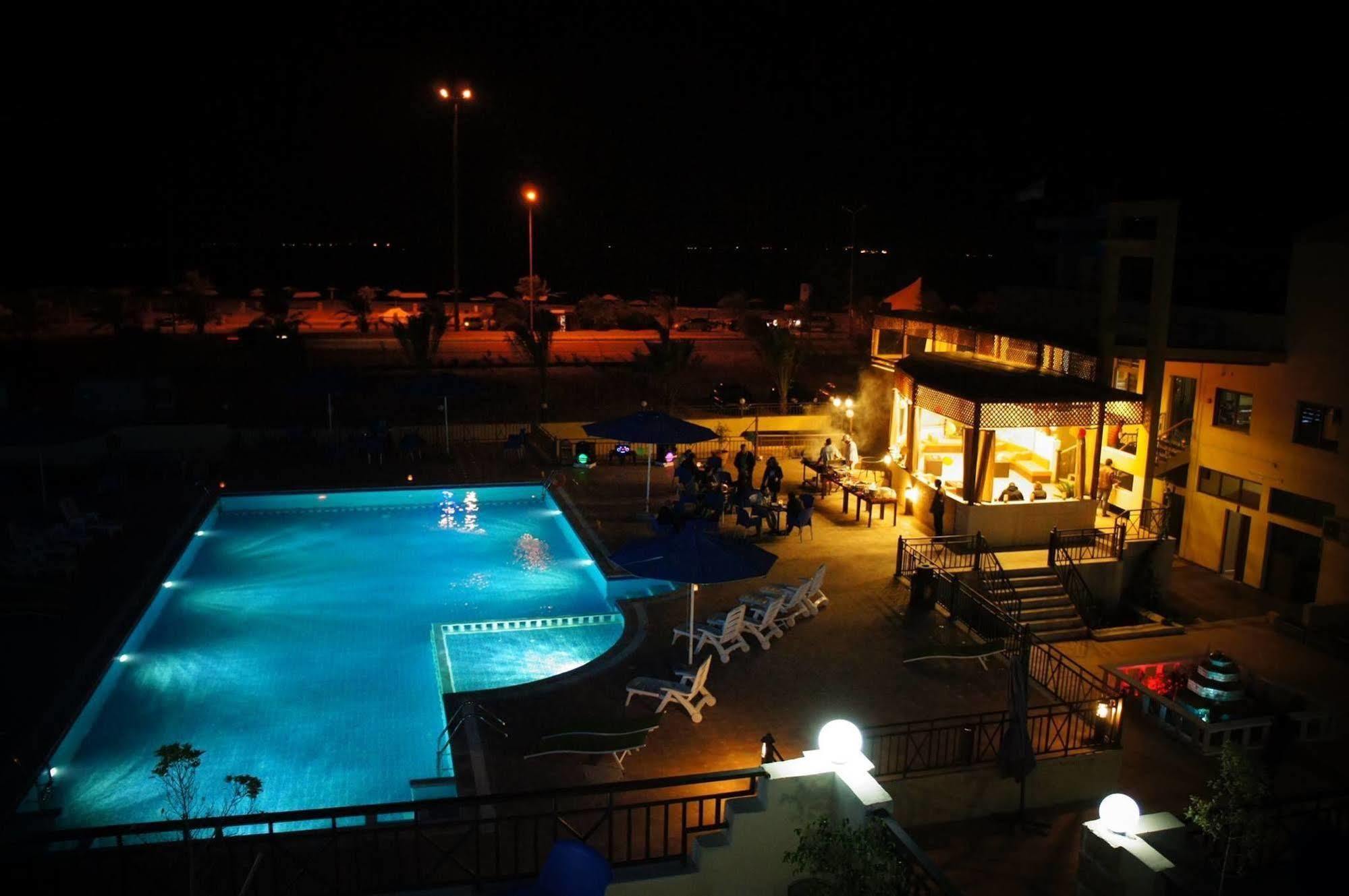 Almarsa Village Resort Aqaba Bagian luar foto